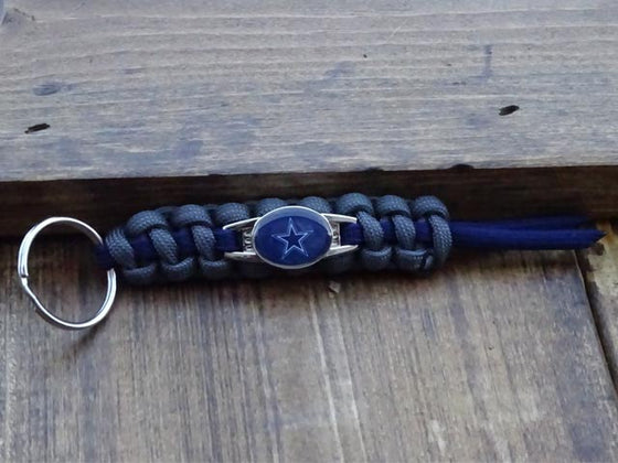 Officially Licensed Dallas Cowboys NFL Paracord Mini Keychain