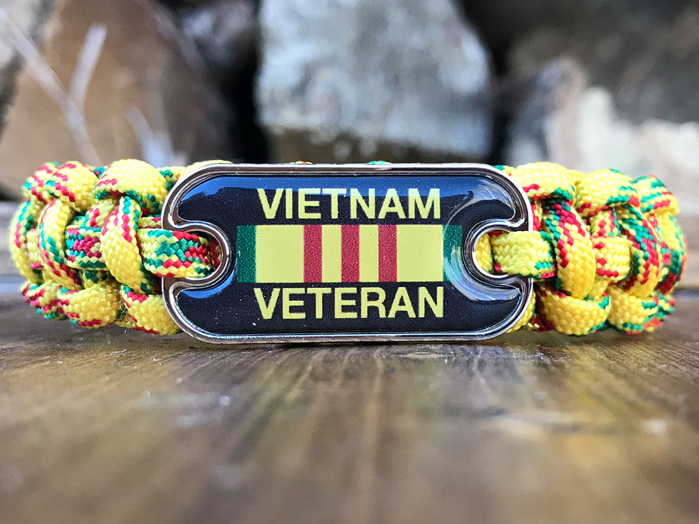 Vietnam Veteran Dog Tag Paracord Bracelet